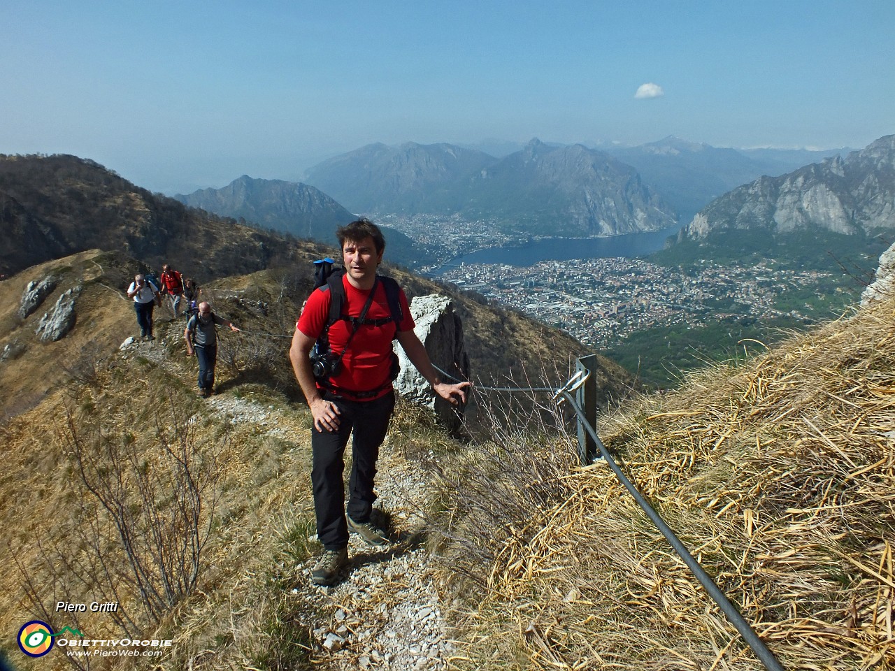 49 Lecco da sfondo.JPG